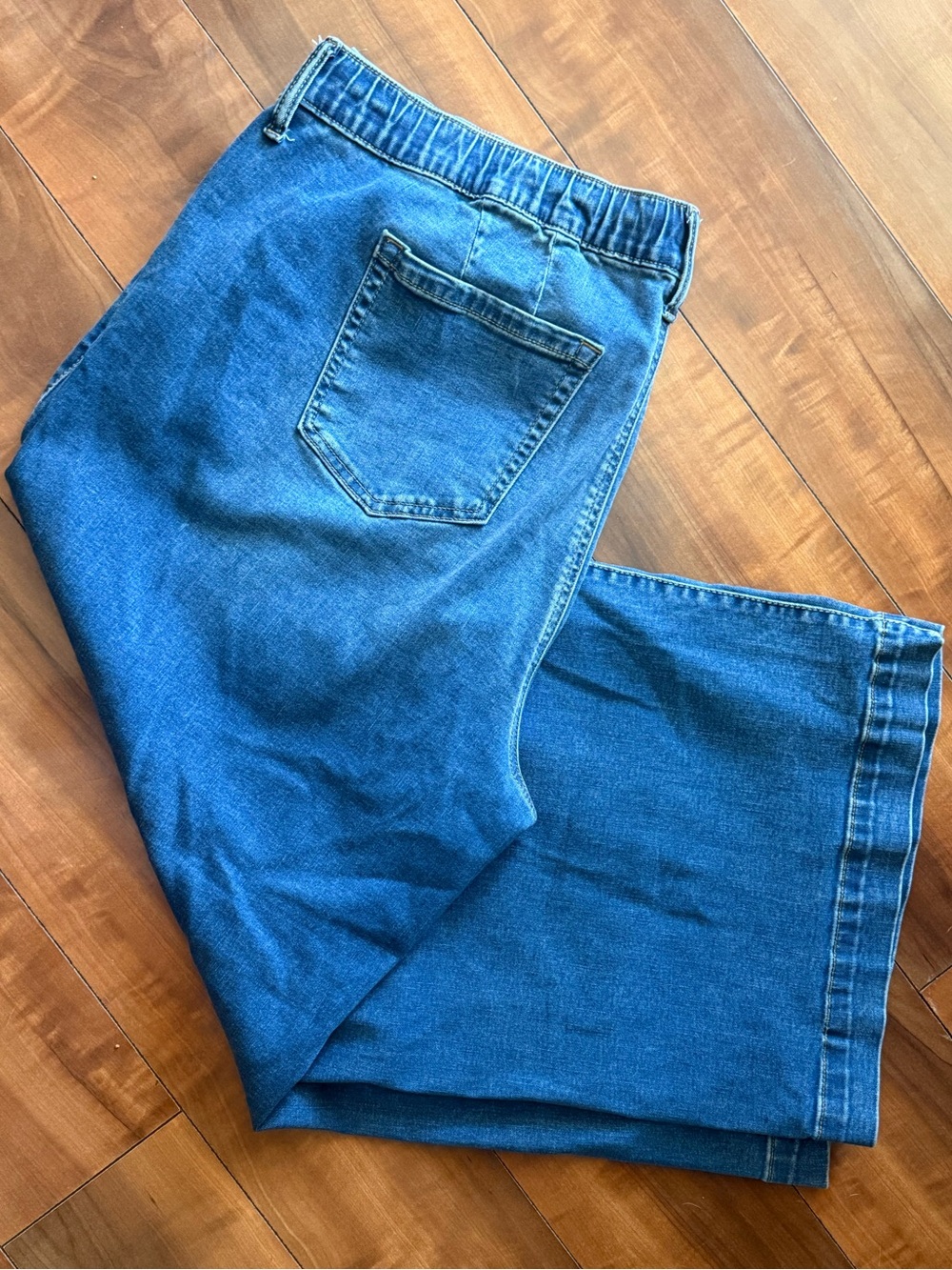 Torrid Wekeend Wide Leg Super Soft Ankle Crop Jeans SIZE 2X 18/20 EUC - Picture 6 of 9